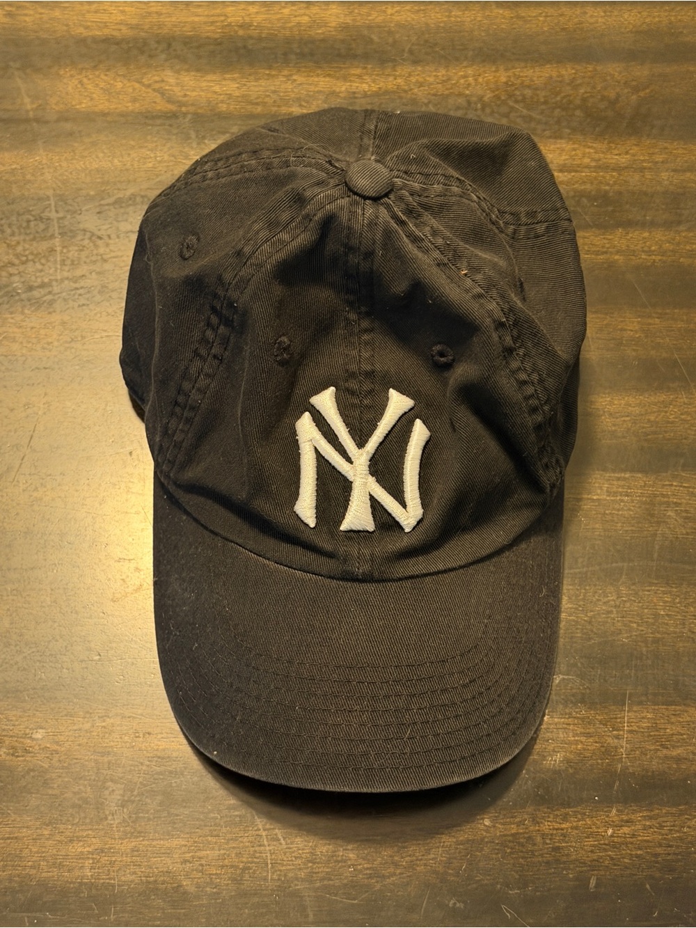 New York Yankees Black Adjustable Baseball Cap - Picture 1 of 2
